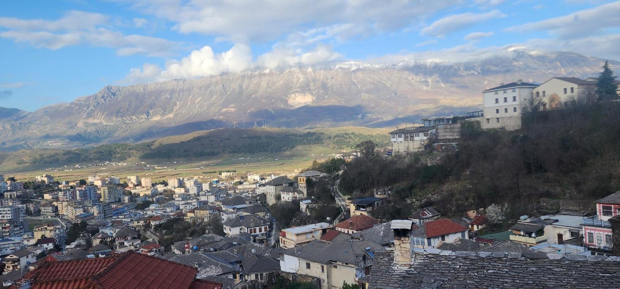 Silver Hill Guesthouse Gjirokastër Cameră foto