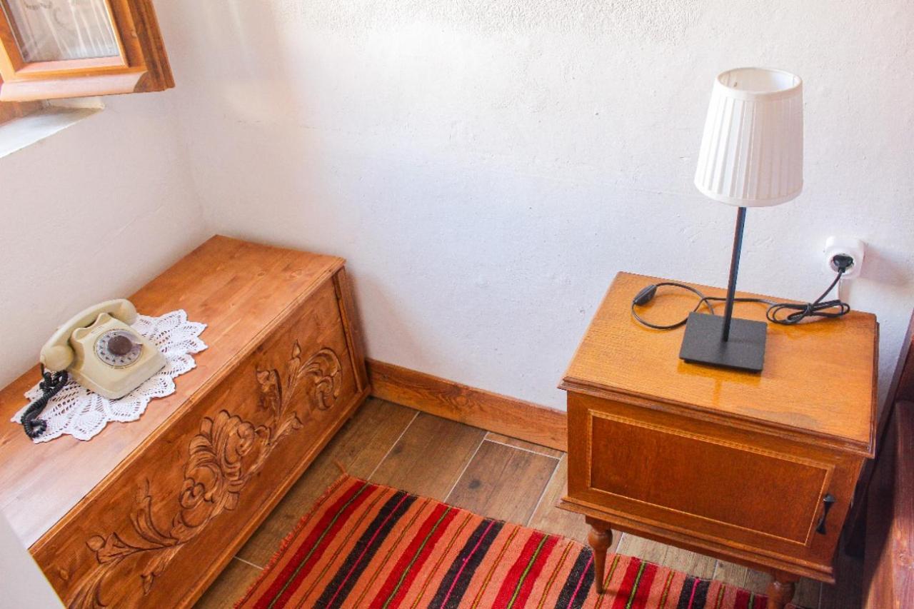 Silver Hill Guesthouse Gjirokastër Cameră foto